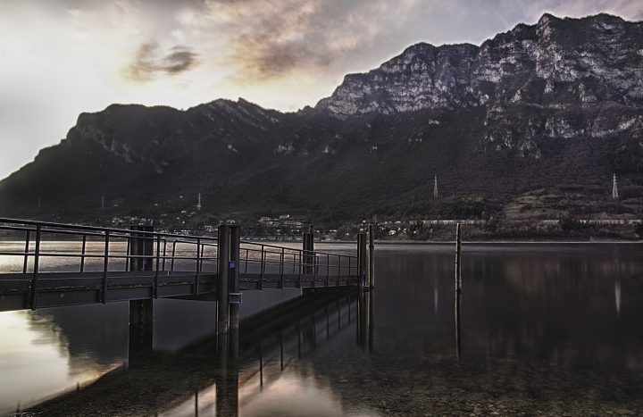 Pontile sul lago di PietroD