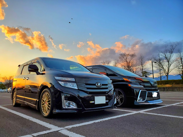 エルグランドのローガン・御田家🍢・初コラボ１周年・フォロワーハマさん・あの日あの時あの場所でに関するカスタム事例の投稿画像5枚目