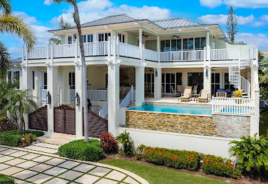 House with pool and terrace 3