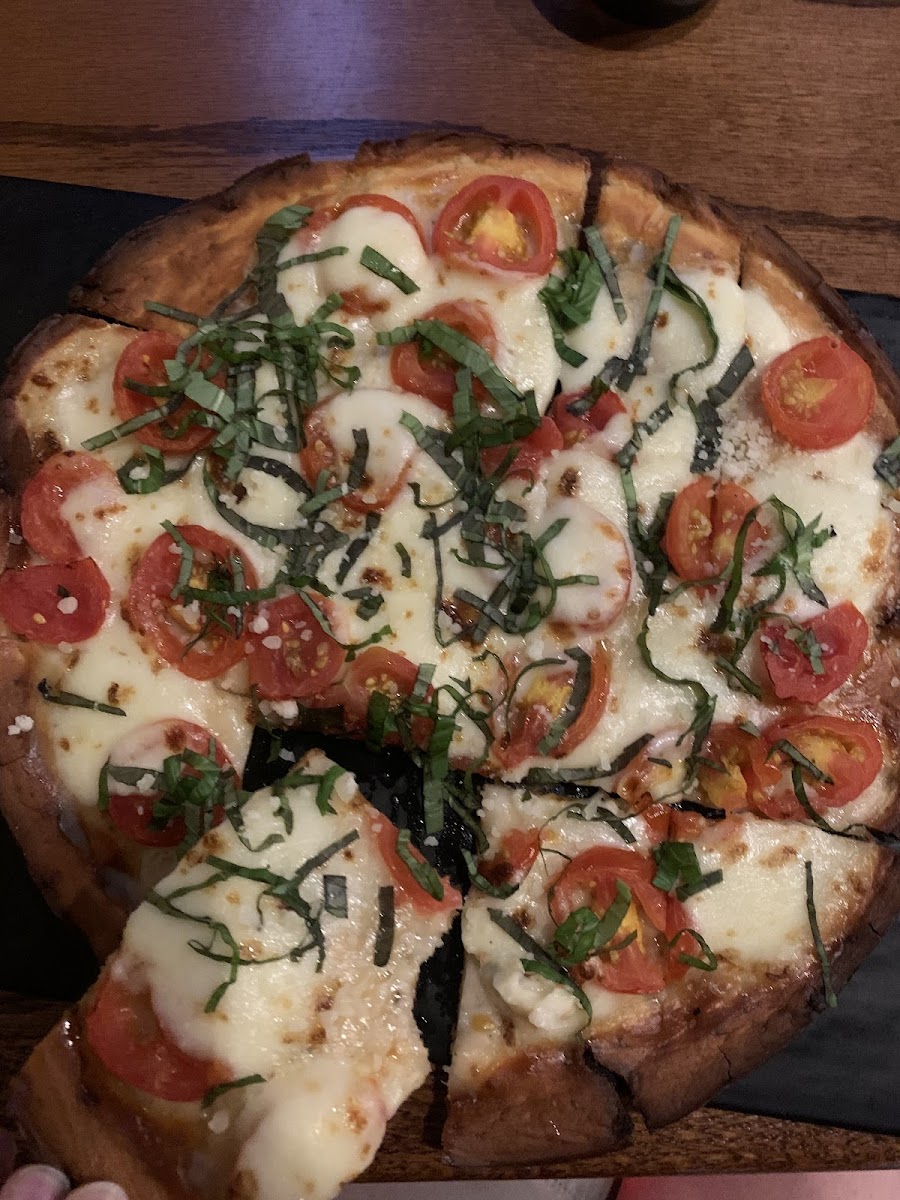 GF margarita pizza!