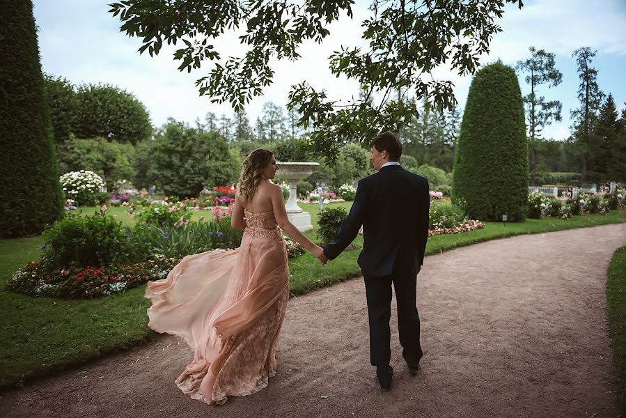 Fotógrafo de casamento Nina Zhafirova (ninazhafirova). Foto de 8 de agosto 2018