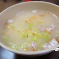 阿榮本家 香菇肉粥▪米粉湯