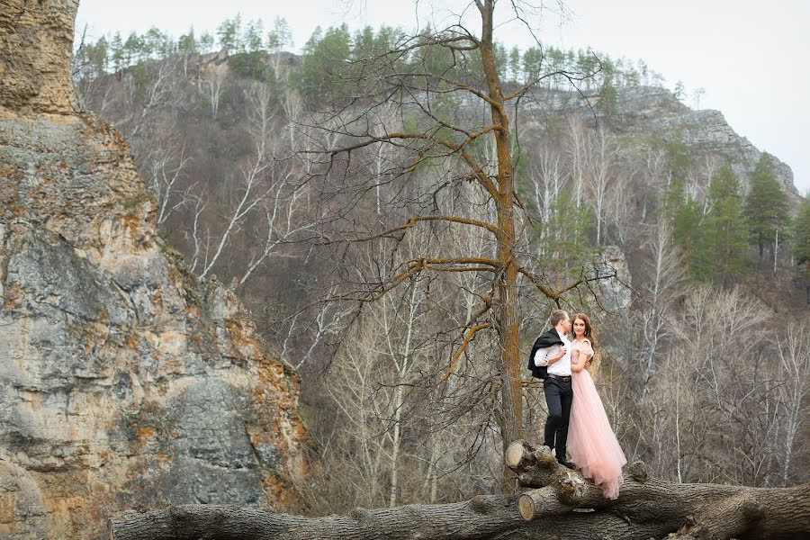 Fotografo di matrimoni Nikolay Shemarov (schemarov). Foto del 24 aprile 2016