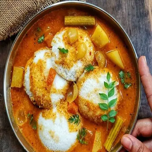 Sambar Idli (4 Pieces)