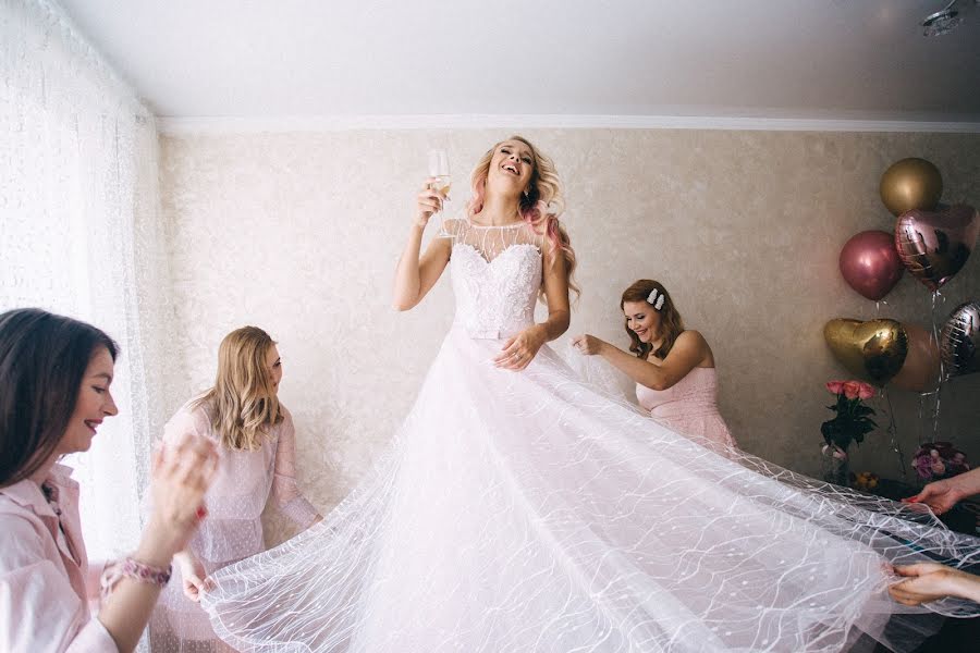 Wedding photographer Olya Yaroslavskaya (olgayaros86). Photo of 30 July 2019