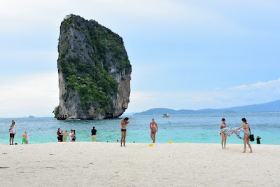 Stop at Poda Island for sightseeing