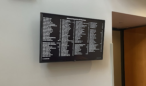 Helping people find their doctor with a digital directory that's easy to update from staff off-site.