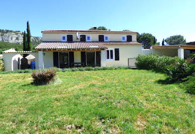 Villa avec piscine et terrasse 8