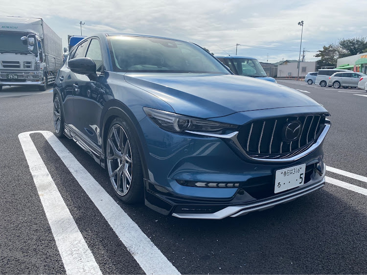 CX-5のシャコタンSUV・オフ会・CX-5KF・タイヤサイズ変更・インナー加工に関するカスタム事例の投稿画像1枚目
