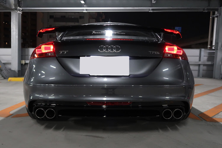 TT クーペのマフラー交換・エムズガレージに関するカスタム事例の投稿画像1枚目