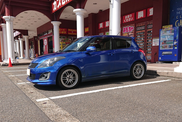 スイフトRSの新潟・長岡・洗車直後・最高のクルマに関するカスタム事例の投稿画像3枚目