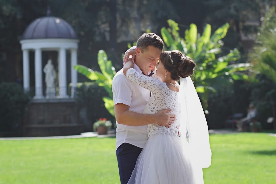 Wedding photographer Anna Vdovina (vdovina). Photo of 4 October 2019