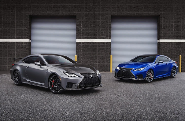 しまゆー/SHIMAYUさんが投稿したLexus・RC F・5.0に関するカスタム事例の投稿画像5枚目