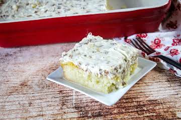 Elvis Presley Poke Cake