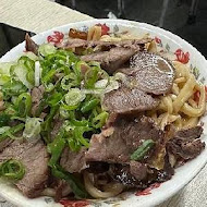 牛老二牛肉麵館(青年二路)