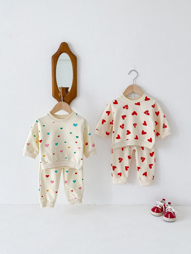 Title 22, Kleurrijke, liefdevolle Western-stijl sweater t...