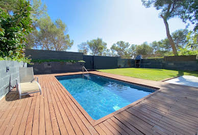 Property with pool 5