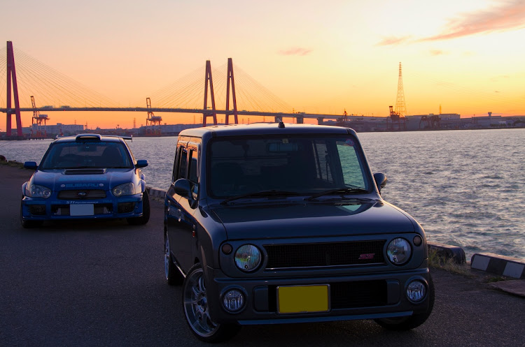 アルトラパンの名古屋港・名港トリトン・夕陽・コラボ・寒いに関するカスタム事例の投稿画像3枚目