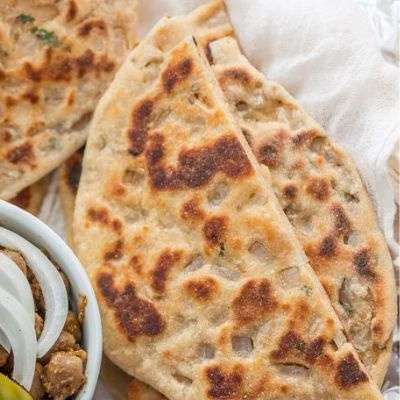 Stuffed Onion Kulcha