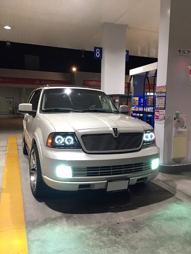 ナビゲーター のリンカーン ナビゲーター 洗車 アンダーネオン アメ車に関するカスタム メンテナンスの投稿画像 車のカスタム情報はcartune