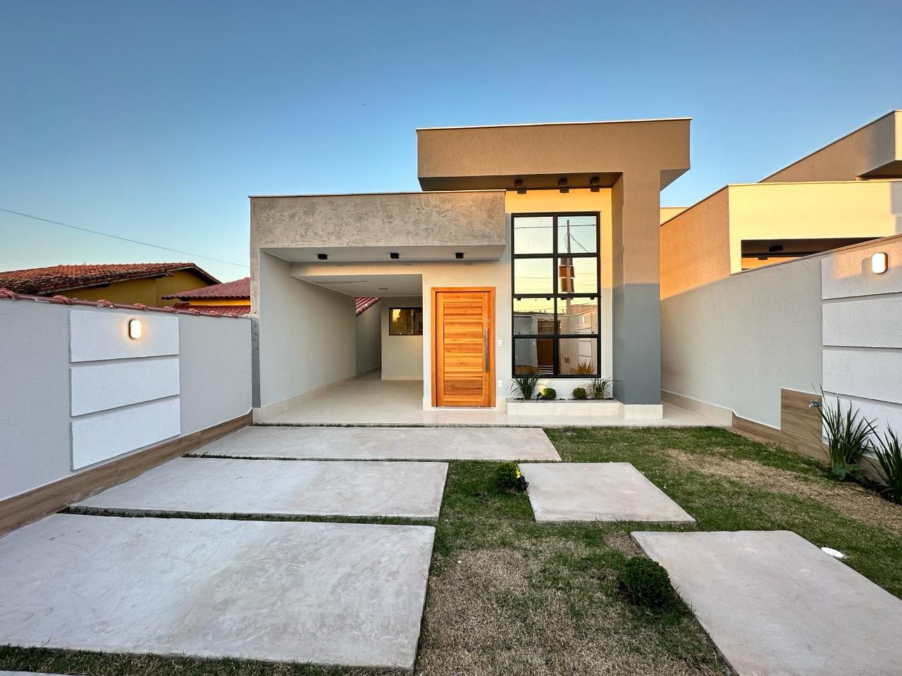 Casas à venda Praia de Itaipuaçu (Itaipuaçu)