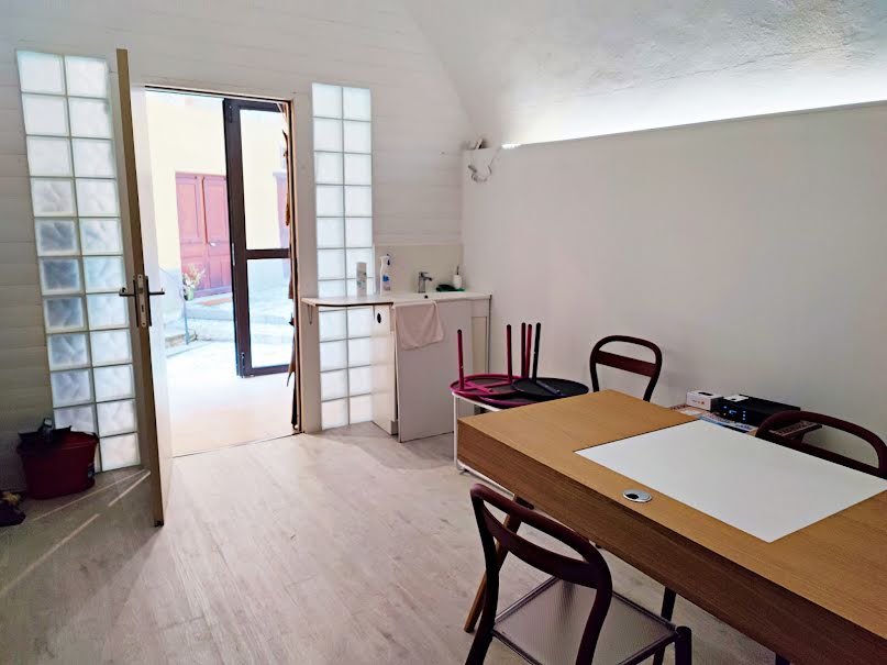Vente appartement 1 pièce 20 m² à Saint-Martin-Vésubie (06450), 39 000 €