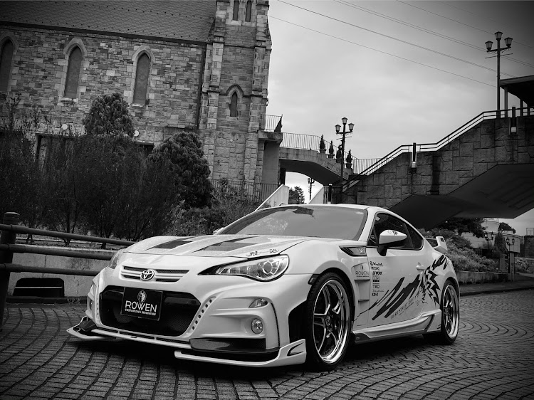 DAI-KOOさんが投稿したROWEN・車検上がり・サンライフガーデン・教会⛪️とコラボ❤️・お誕生日ケーキに関するカスタム事例の投稿画像8枚目
