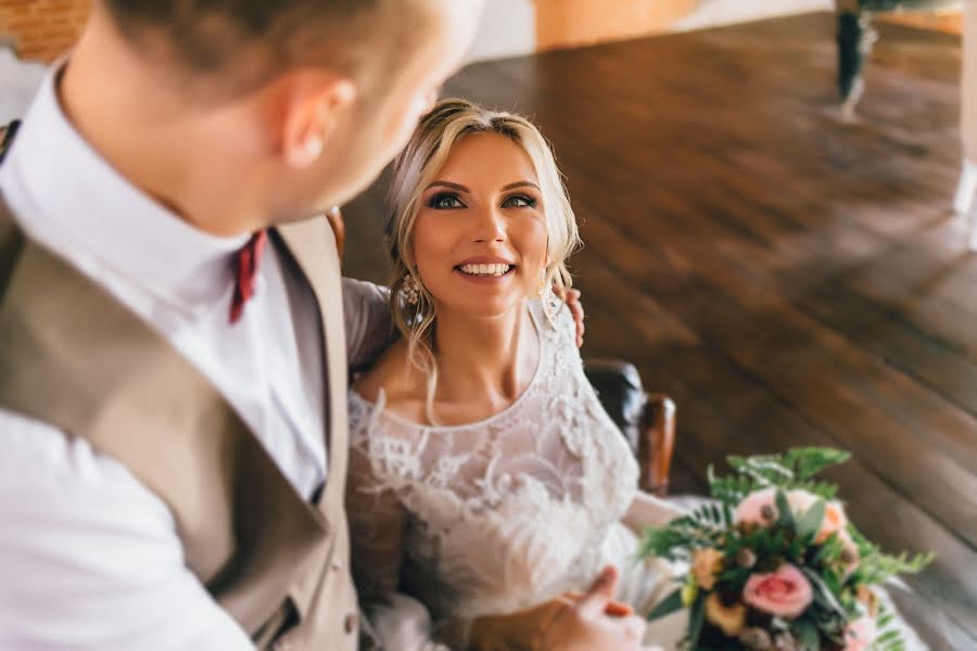Fotógrafo de casamento Anna Kononec (annakononets). Foto de 25 de outubro 2018