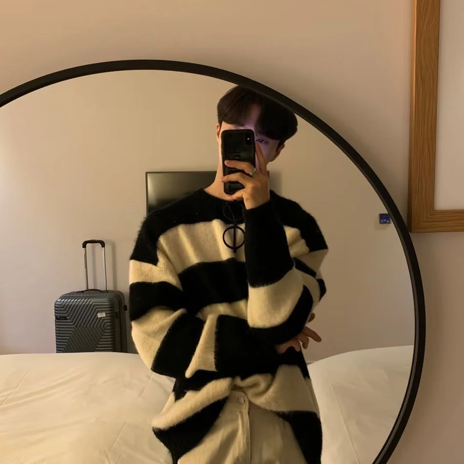 Maglione girocollo a righe, design raffinato, morbido e 