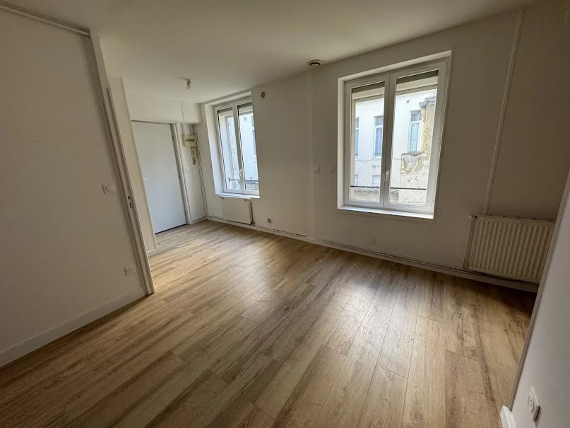 Location  appartement 2 pièces 40.53 m² à Saint-Quentin (02100), 495 €