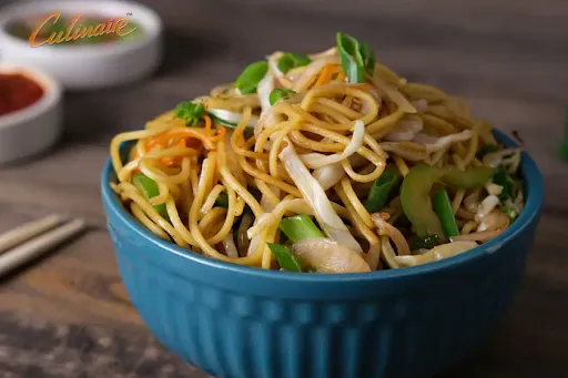 Veg Hakka Noodles