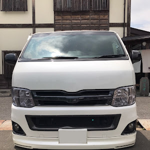 ハイエースバン TRH200V