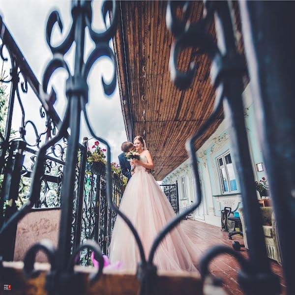 婚禮攝影師Sergey Paliy（sergoone）。2015 12月4日的照片