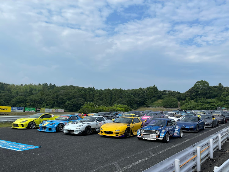🇺🇸ユウタRAMトラ🇺🇸さんが投稿した茂原ツインサーキット・絆ロータリーミーティング・車好きの息子・アメ車好きと繋がりたいに関するカスタム事例の投稿画像5枚目