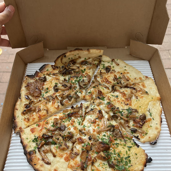 Mushroom gluten free crust pizza