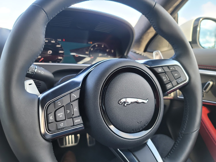 XEの愛媛県・KEN派閥・F-TYPE・カメ活・シフトノブに関するカスタム事例の投稿画像12枚目