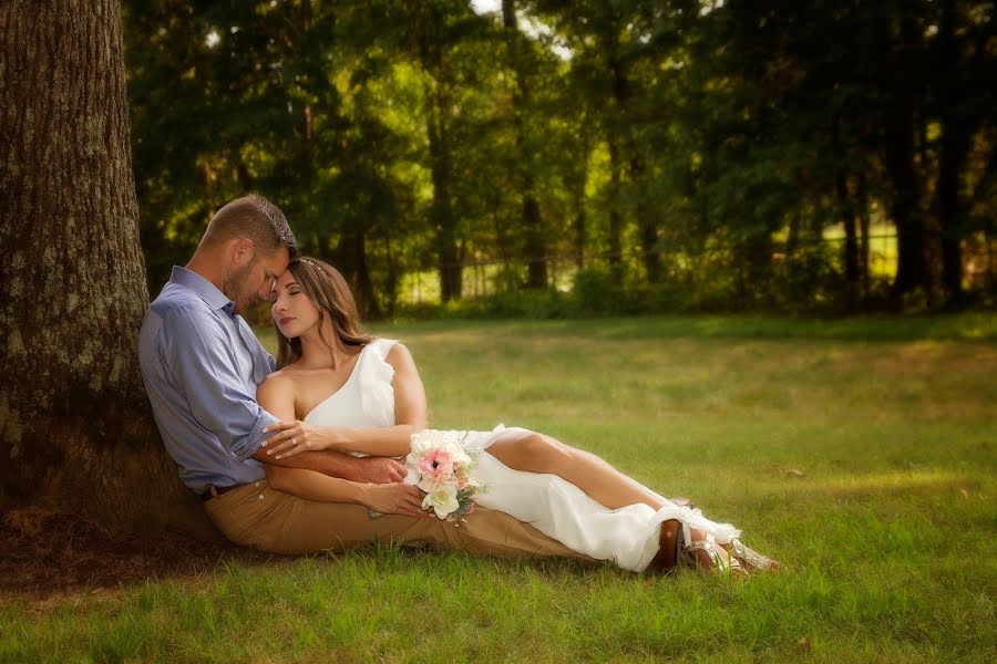 Wedding photographer Leigh Steffes (leighphotostudio). Photo of 25 September 2021