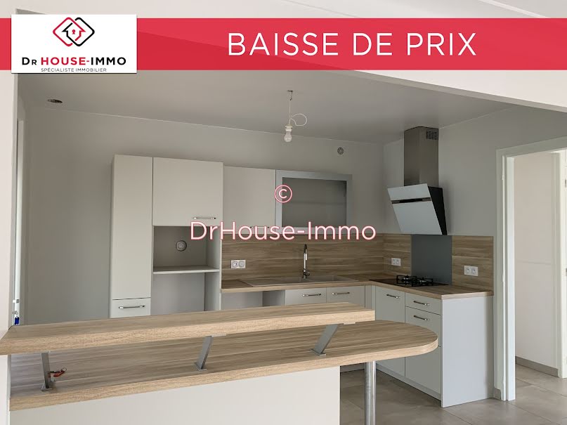 Vente maison 6 pièces 122 m² à Nogent-le-Rotrou (28400), 210 000 €