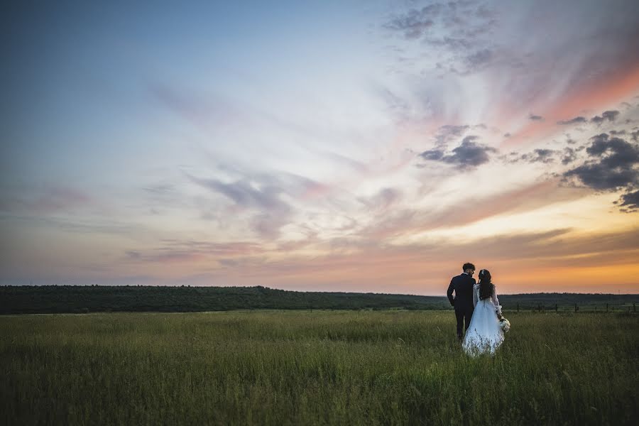 Fotograf ślubny Popa Sorin (sorinpopa). Zdjęcie z 15 maja 2022