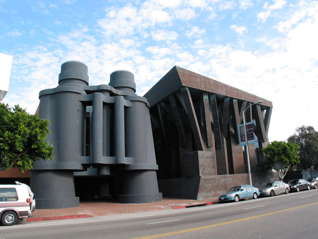 Chiat/Day Building, em Venice, Los Angeles, California