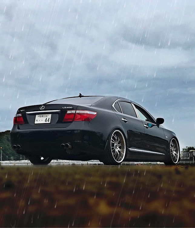 LSのLS460・初日の出の写真・豪雨に於ける災害に注意・愛犬クレアに関するカスタム事例の投稿画像1枚目