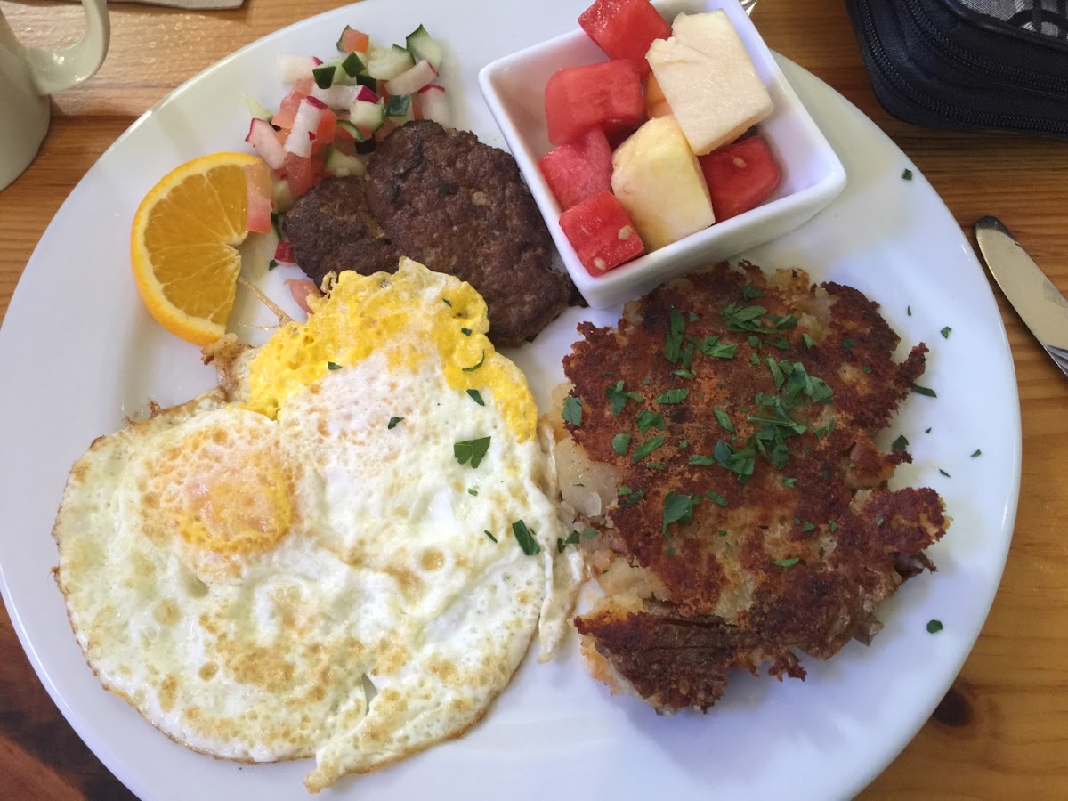 Farmers breakfast with fruit instead of bread