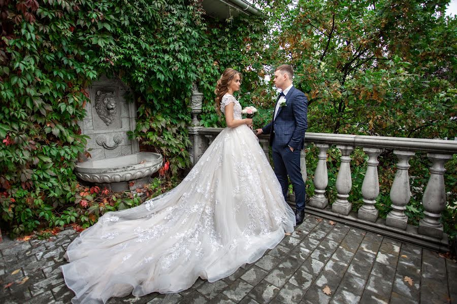 ช่างภาพงานแต่งงาน Roman Korovkin (infocus) ภาพเมื่อ 13 พฤศจิกายน 2021