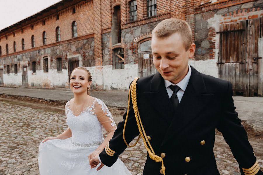 Düğün fotoğrafçısı Jakub Gąsiorowski (jakubgasiorowsk). 18 Haziran 2019 fotoları