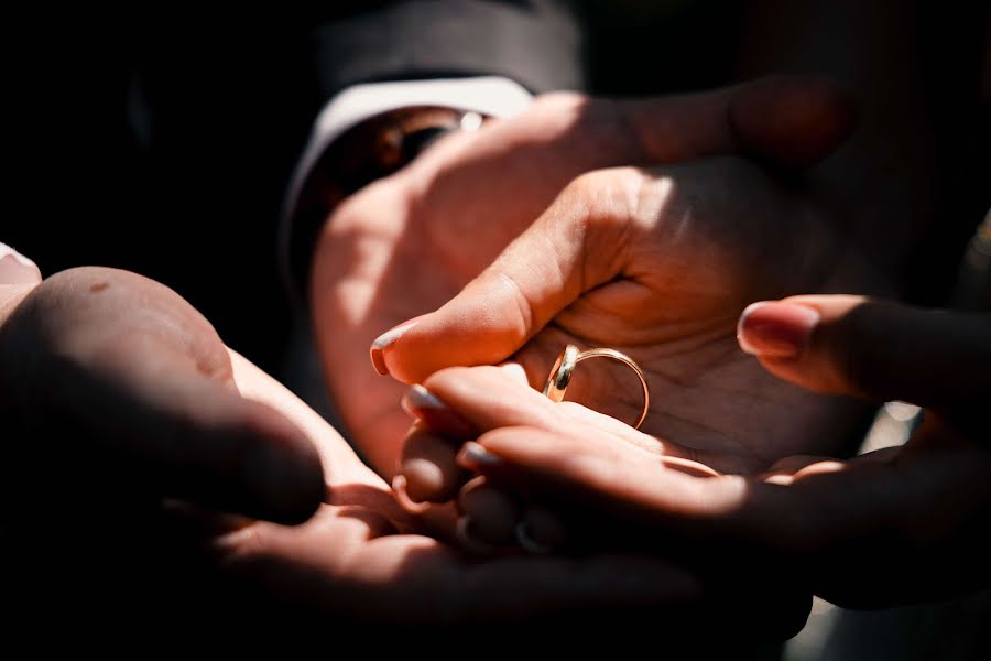 Fotógrafo de casamento Vaduva Adelin-Ionut (infinitemoments). Foto de 16 de agosto 2023