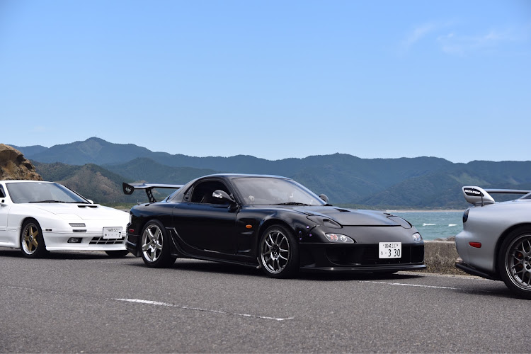 RX-7の鹿児島・宮崎・福岡・RX-7しか勝たんに関するカスタム事例の投稿画像3枚目