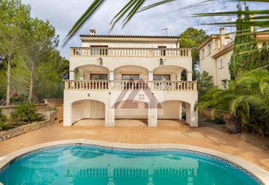 Maison avec piscine et terrasse 2