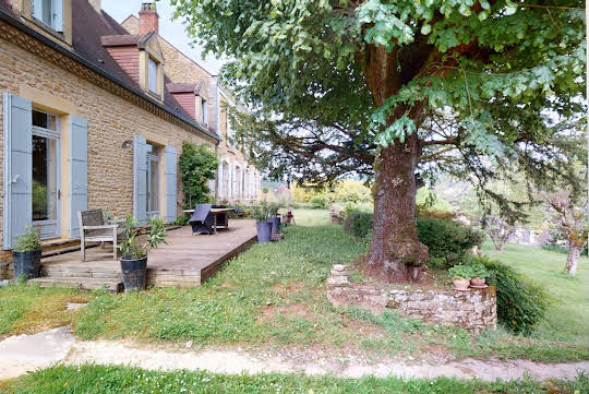 Maison avec jardin et terrasse