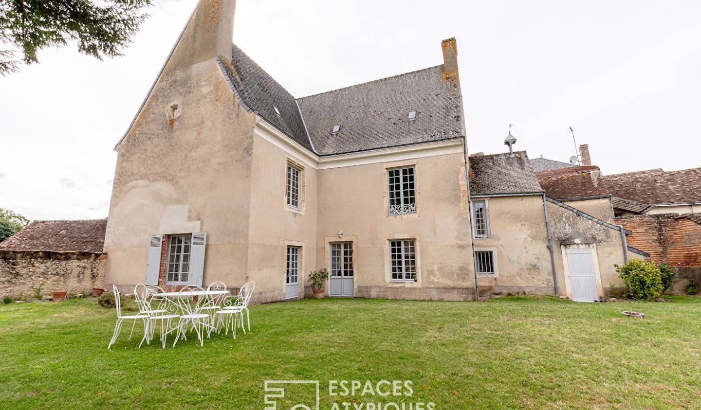 House with pool Coulans-sur-Gée