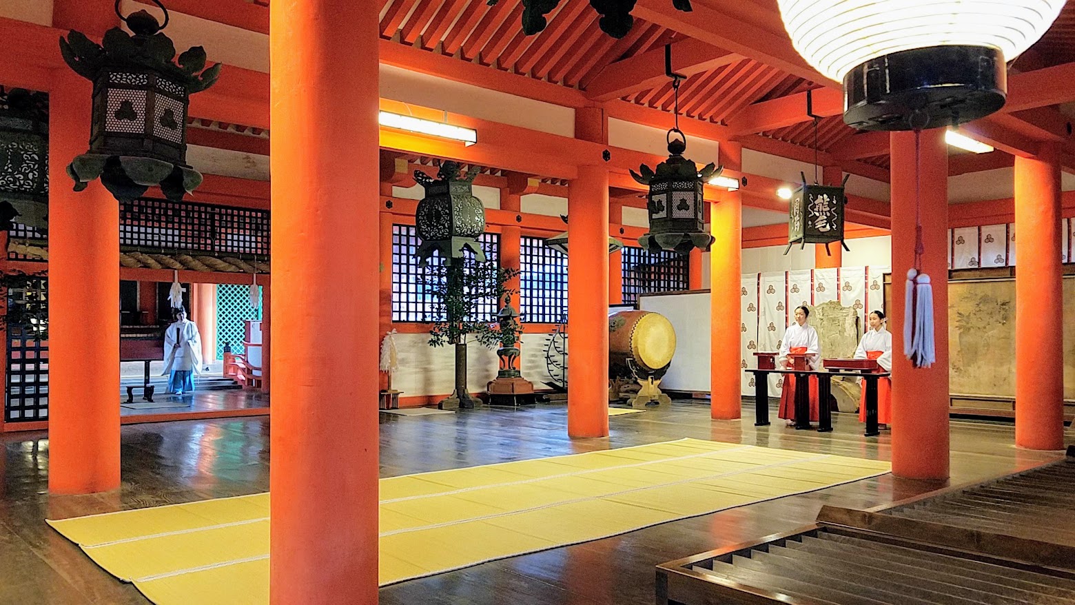 Hiroshima Day trip to Miyajima, the famous red Itsukushima Floating Torii Gate